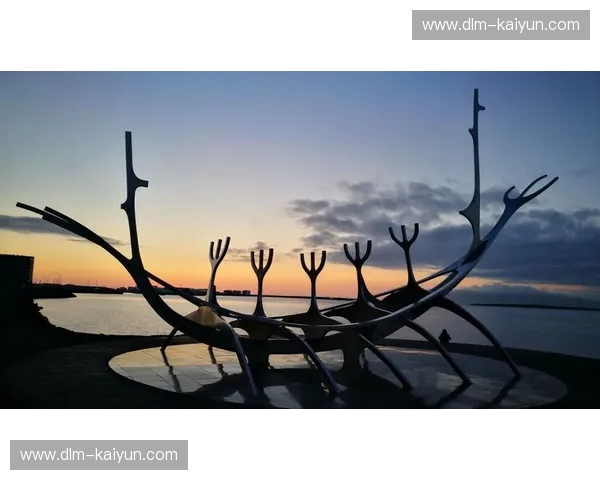 绿茵场上的冰与火之歌：当越秀山的灵动遇见航海体育场的坚韧